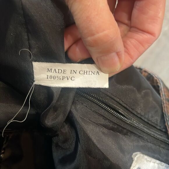 Sag Harbor Brown & Black Tiger Print Shoulder Bag - Picture 7 of 16